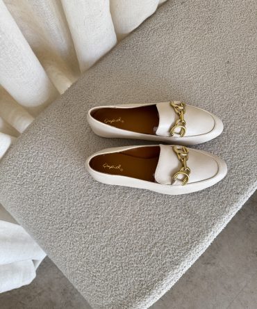 Mocasín crema Renata