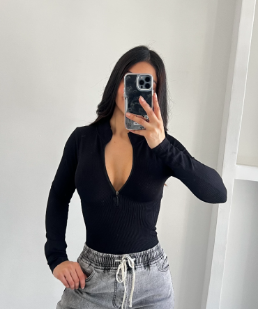 Body Negro Cierre Gisel