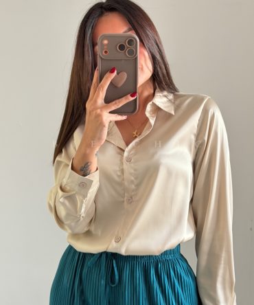Camisa Satinada De Botones Nela
